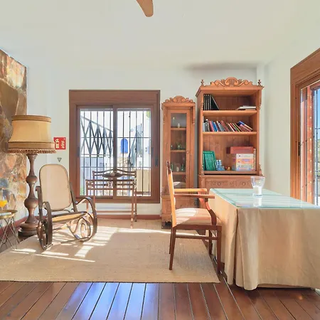 Alcaparain Con Piscina En Caminito Del Rey-carratraca Country house *