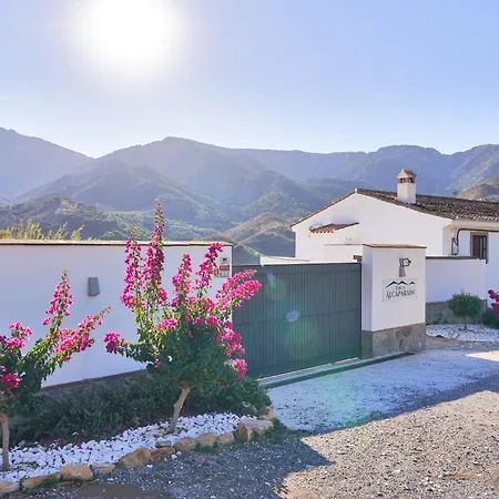 Country house Alcaparain Con Piscina En Caminito Del Rey-carratraca